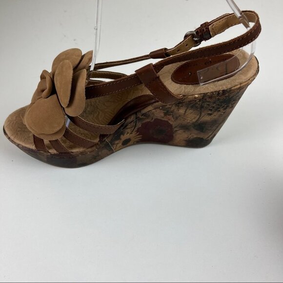 b.o.c. Born Concepts Suede Floral Wedges - Picture 3 of 8